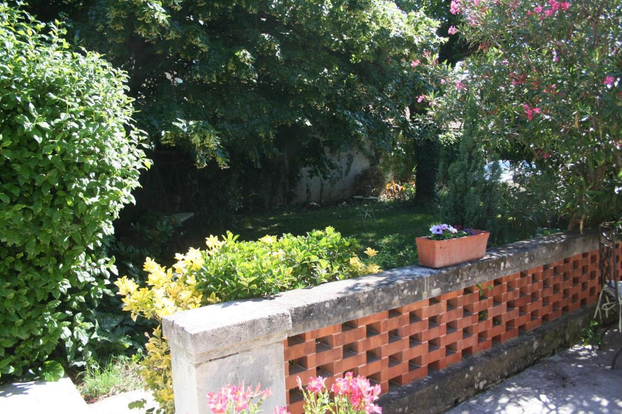 Le Mas Des Dames Appartement Avignon Exterior foto